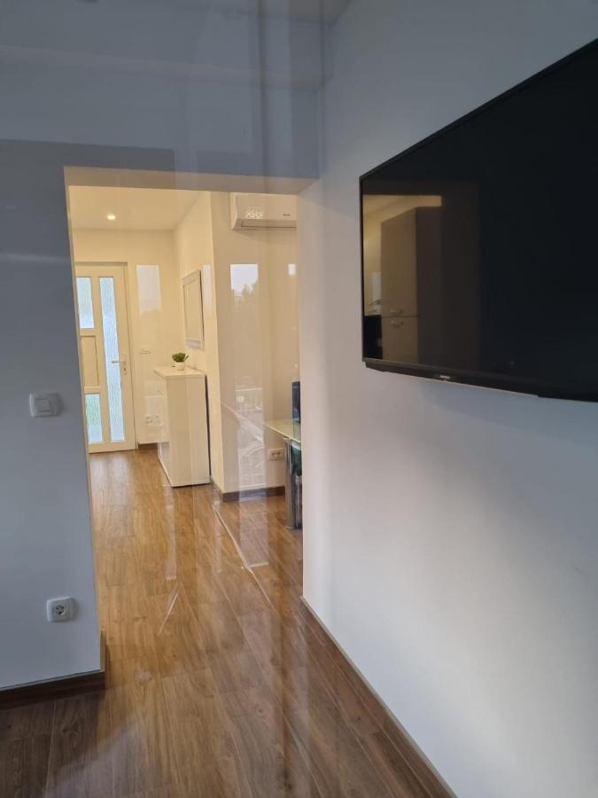 Angel Wing Apartmant Duce Exterior photo